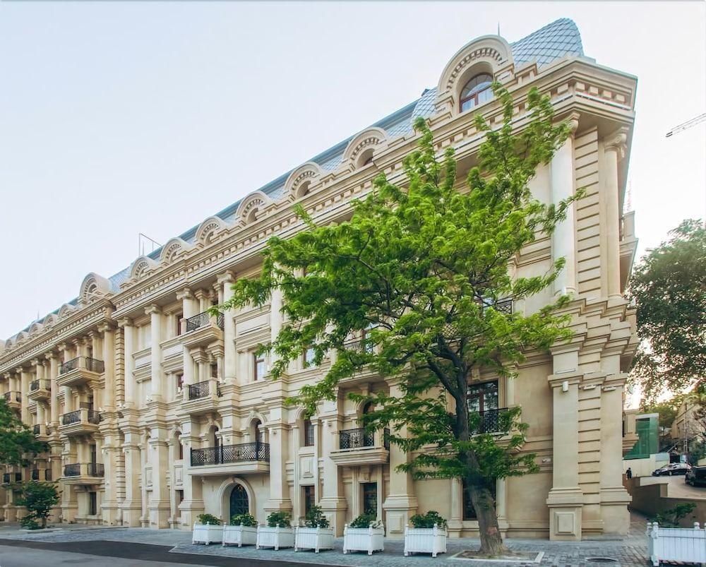 Sapphire Bayil Hotel Baku Exteriör bild